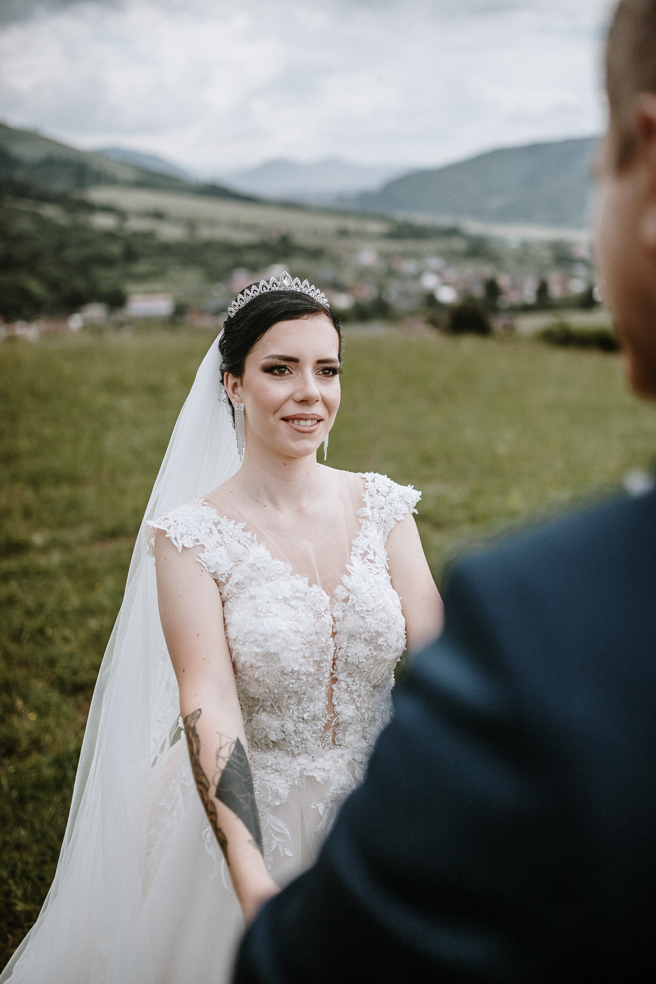 Historická budova v Kysuckom Novom Meste ako kulisa svadobného fotenia