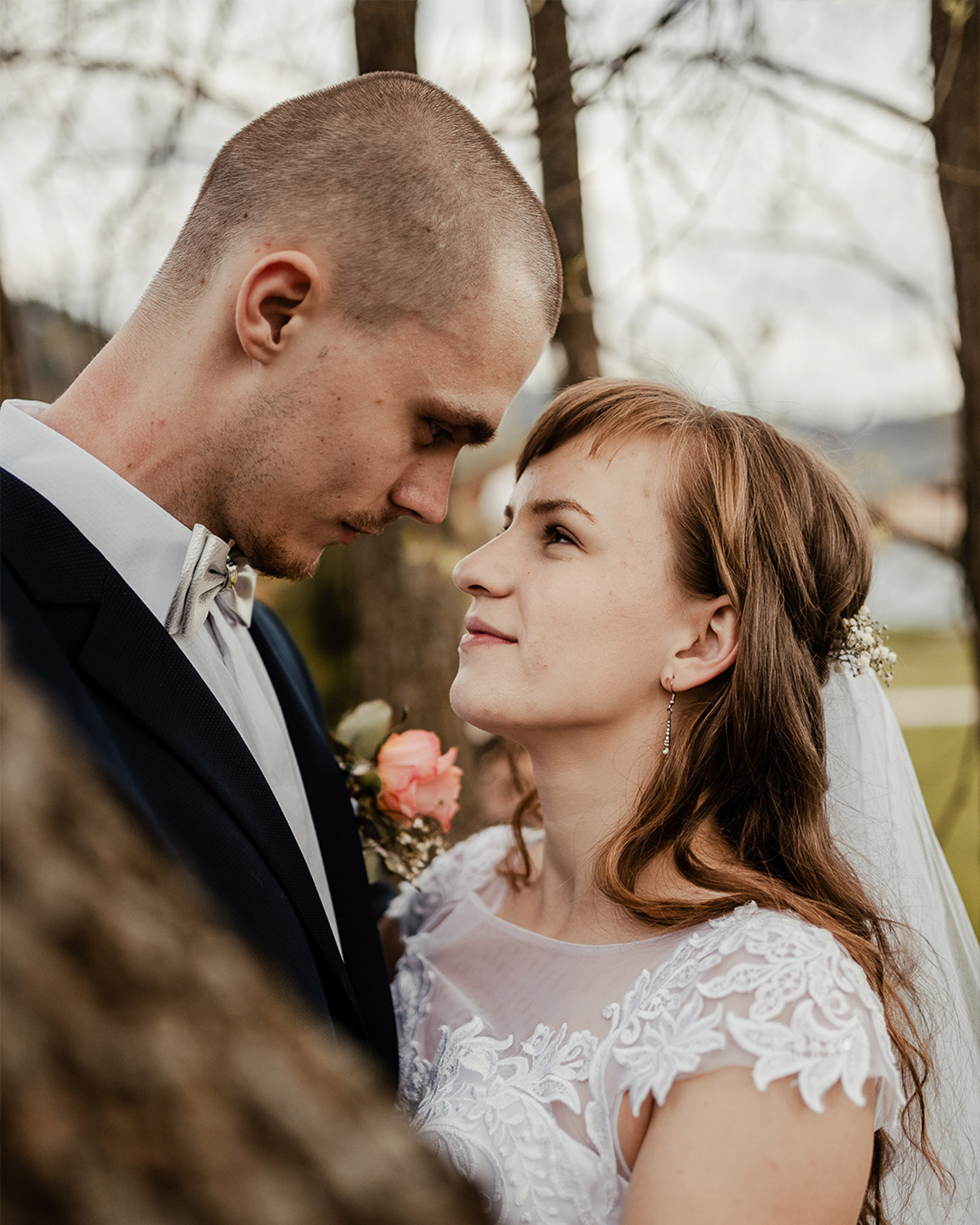 prirodzené svadobné zábery v Starej Bystrici