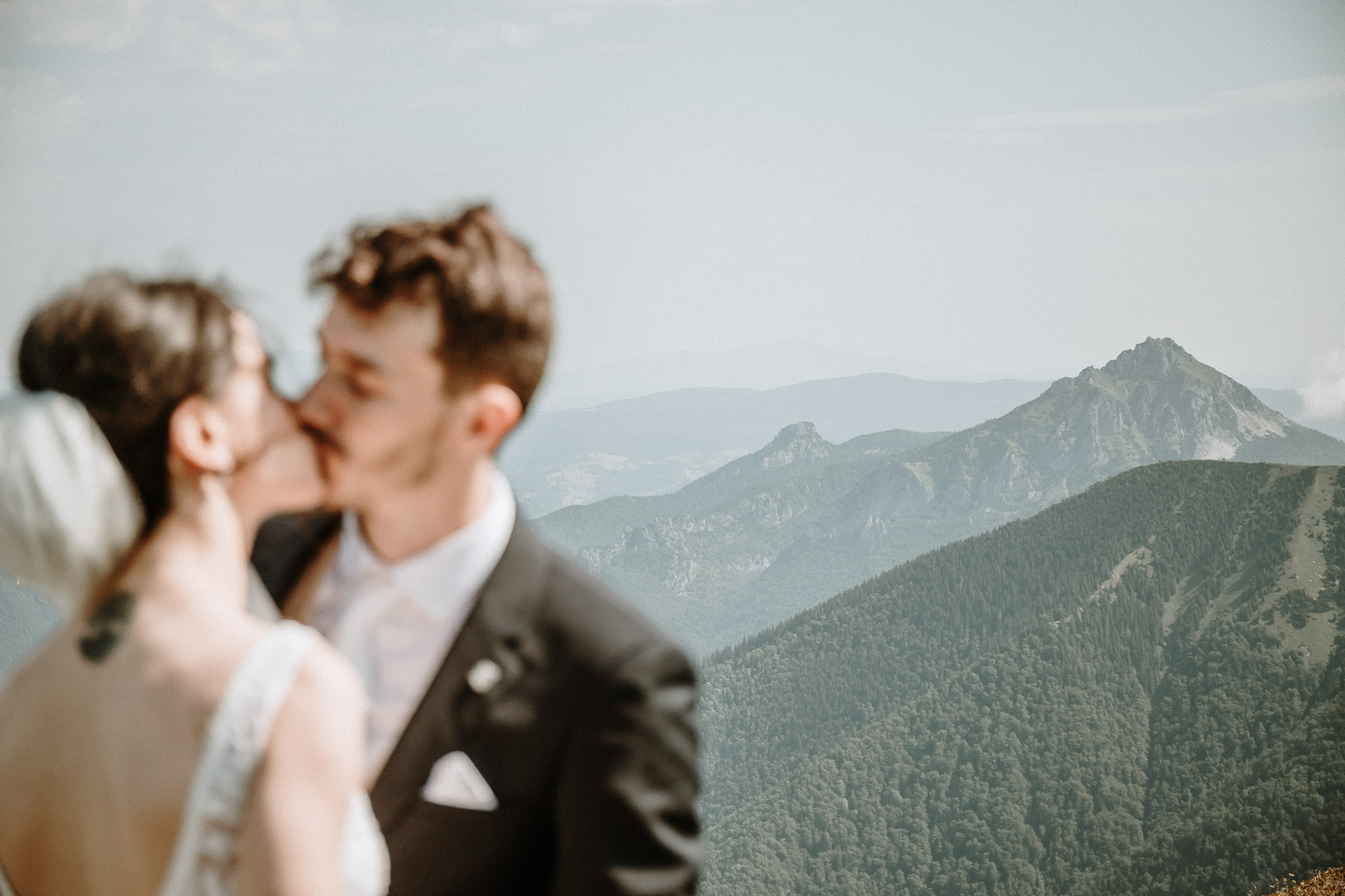 Láska a príroda: svadobný fotograf Amo Chovanec.